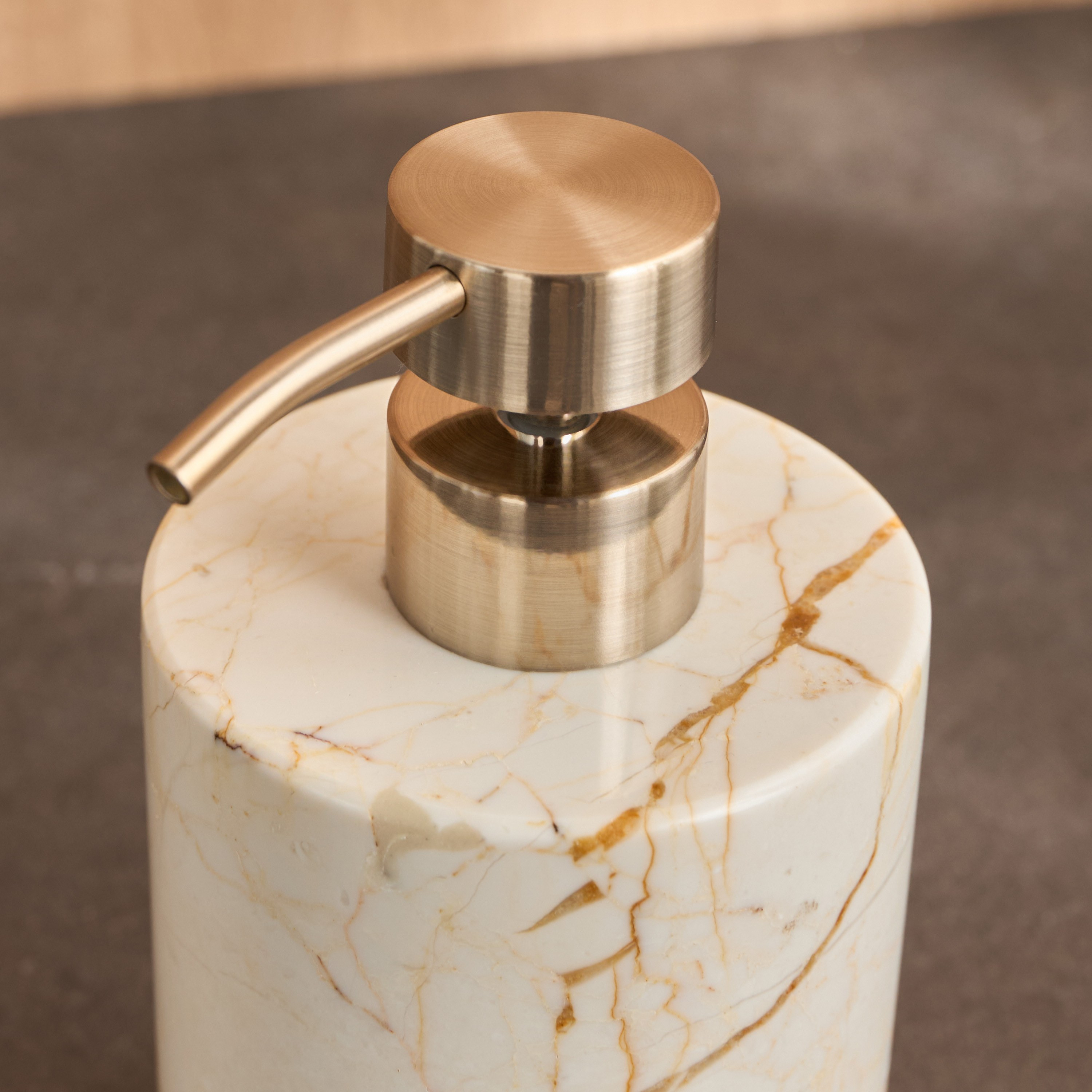 Noctis Sofita Soap Dispenser-household-bathandlaundry-bathaccessories-soapdishesanddispensers-image-2