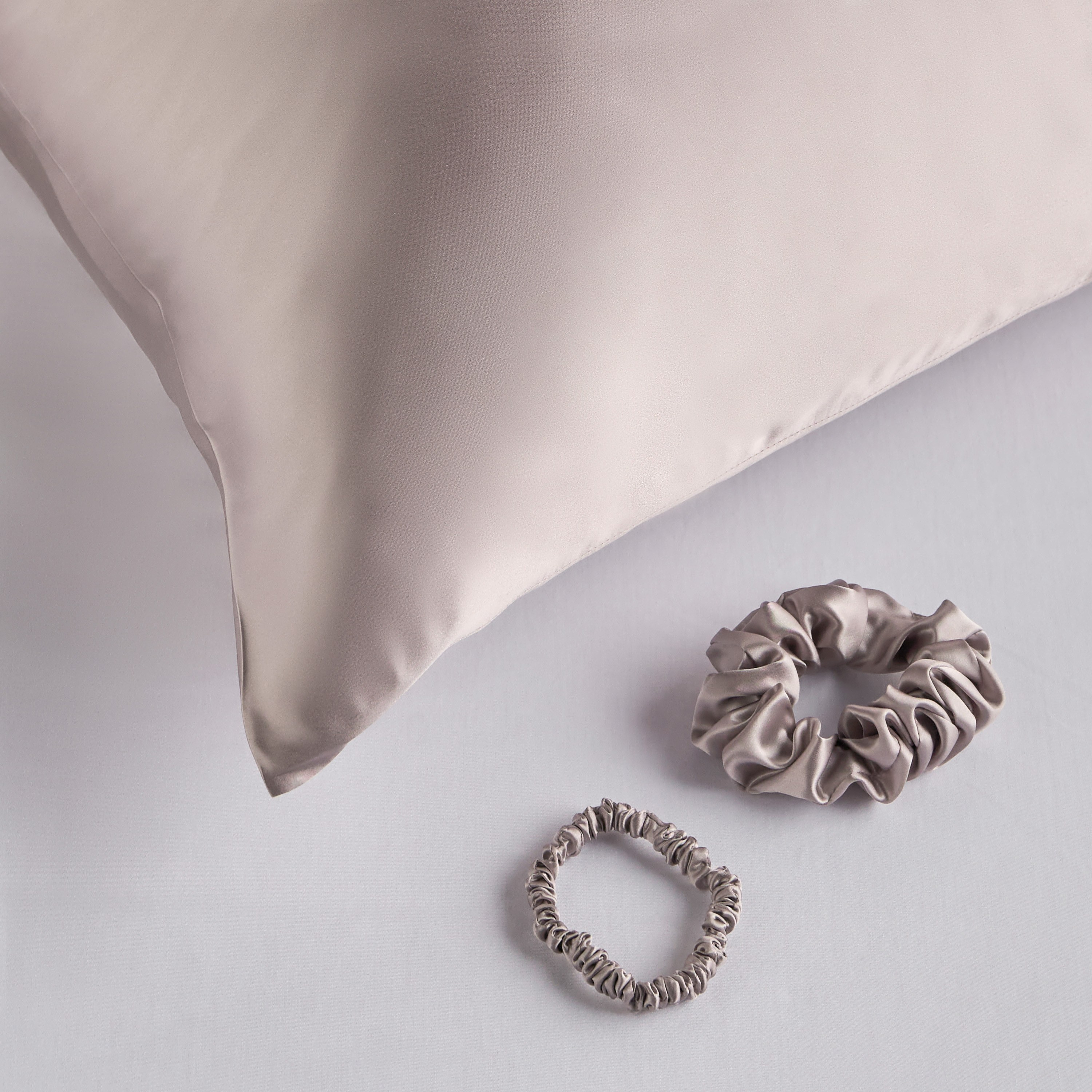 Veloura Mulberry Silk Pillowcase - 50x75 cm-household-bedding-sheetsandpillowcases-pillowcases-image-2