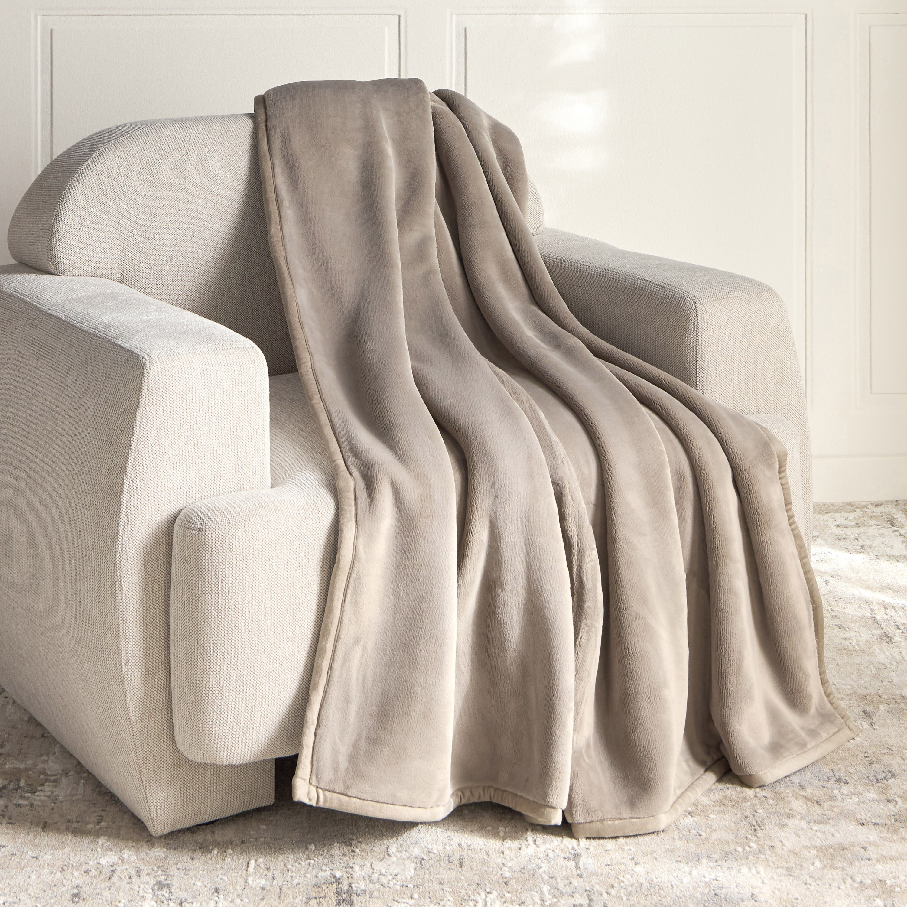 Coco Flannel Blanket - 150x200 cm-household-bedding-blankets-image-1