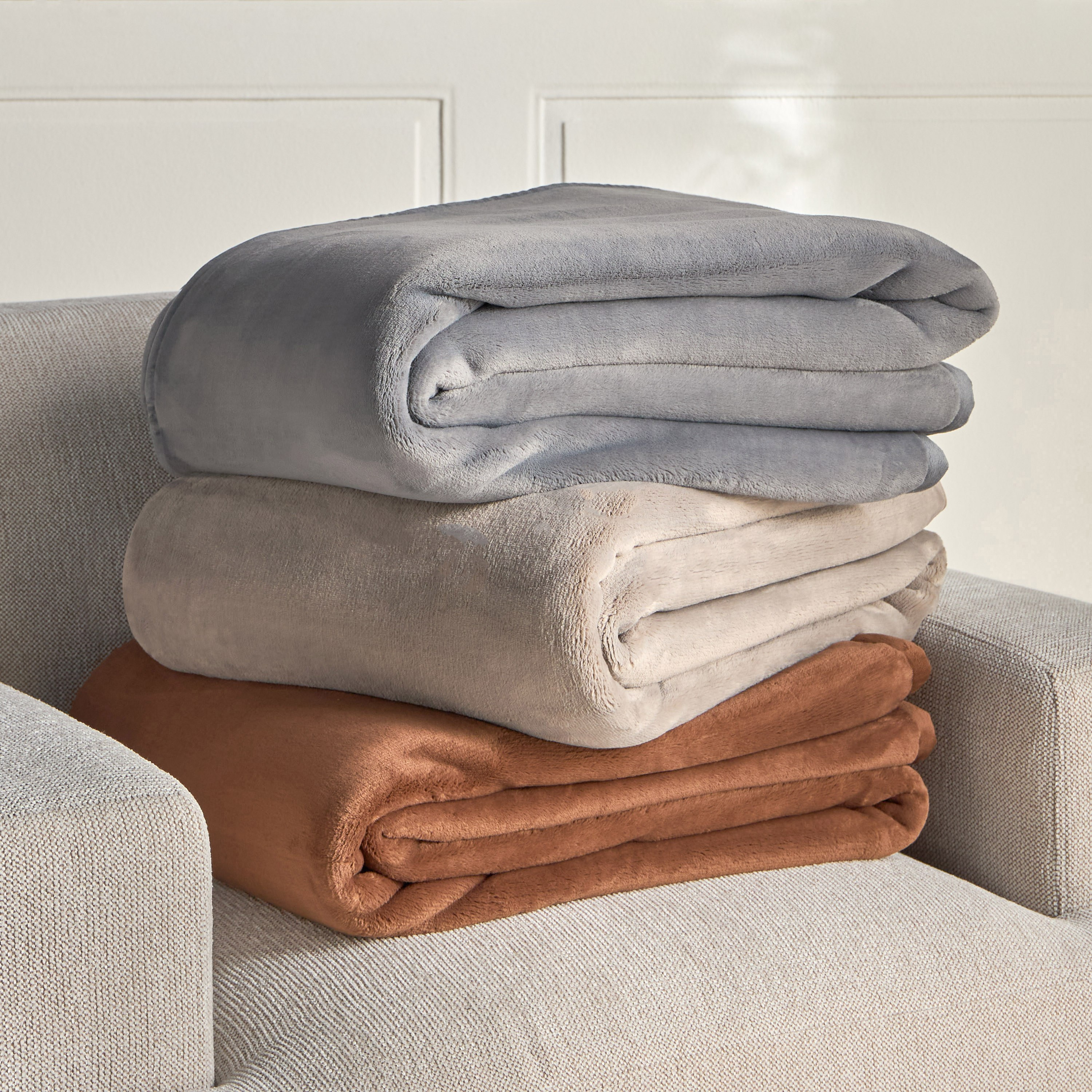 Coco Flannel Blanket - 150x200 cm-household-bedding-blankets-image-3