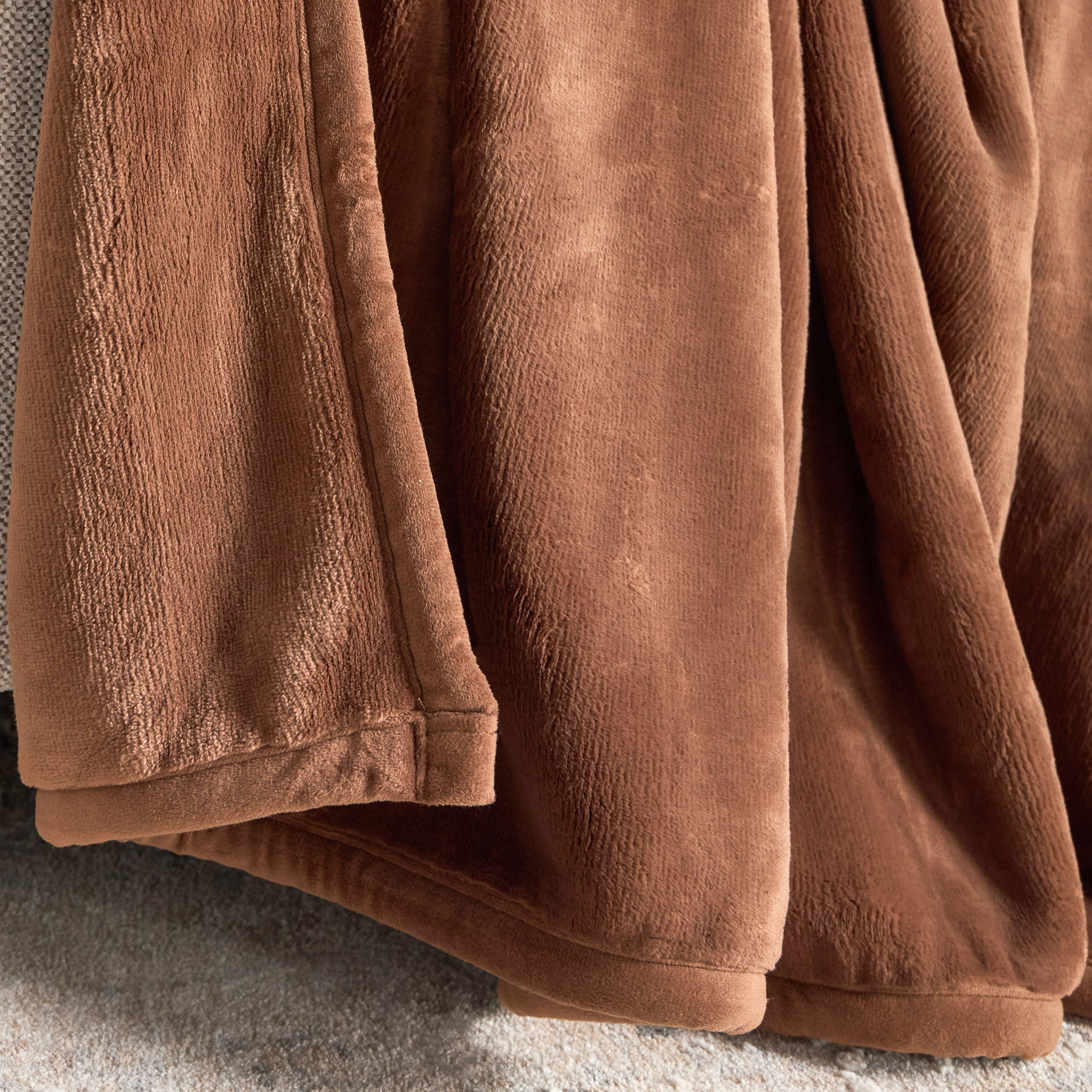 بطانية كوكو فلانيل ناعمة دافئة - 150x200 سم-household-bedding-blankets-image-2