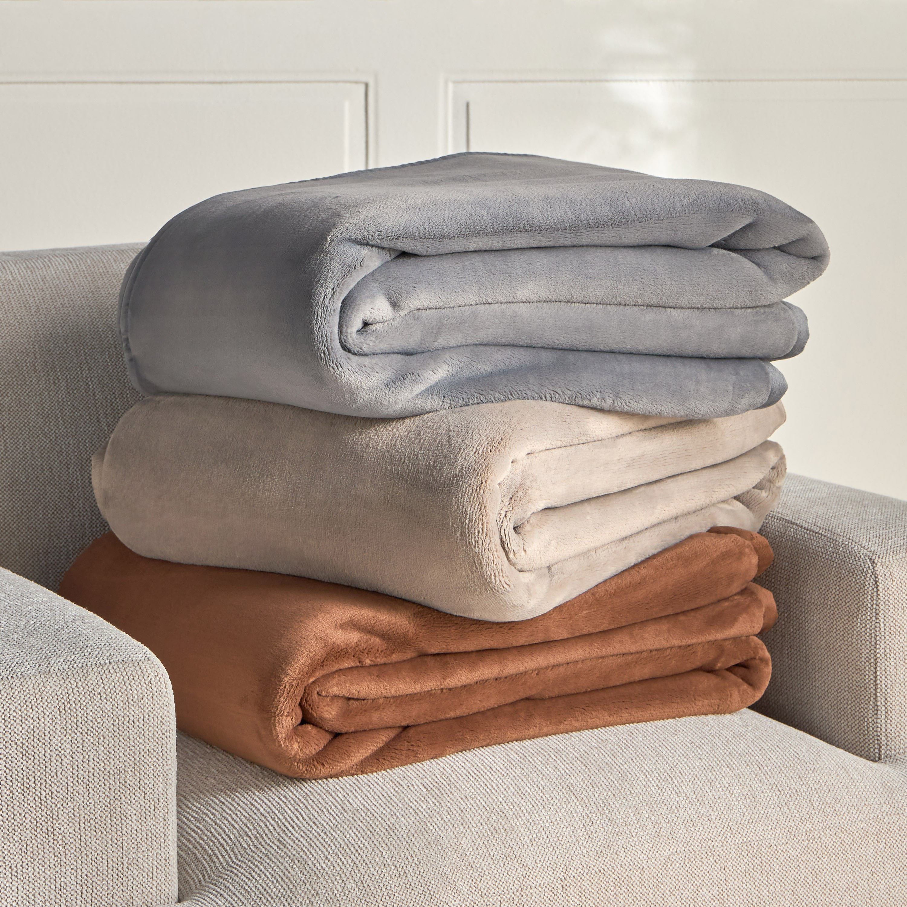 Coco Flannel Blanket - 150x200 cm-household-bedding-blankets-image-3