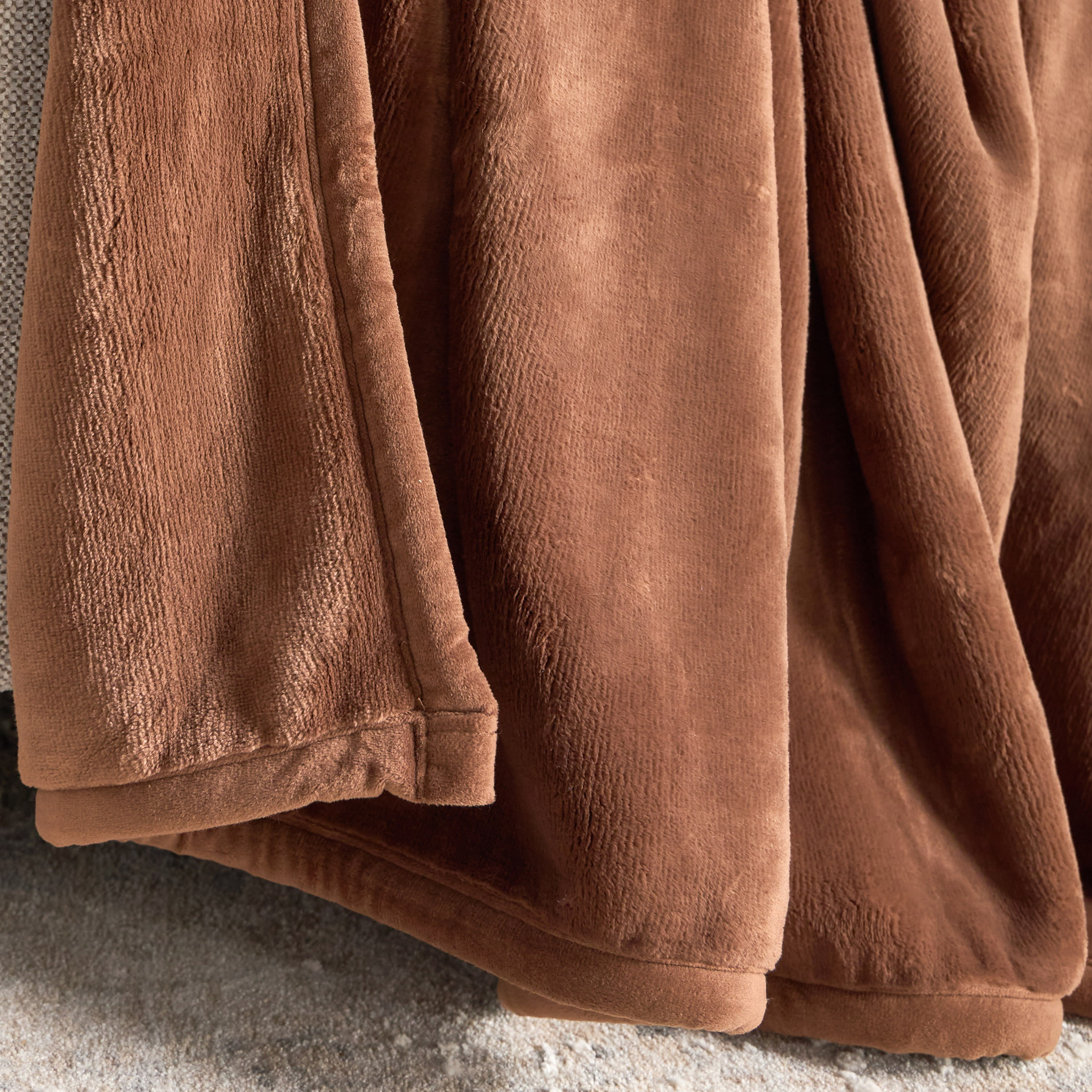 بطانية فلانيل - كوكو - 200x240 سم-household-bedding-blankets-image-2