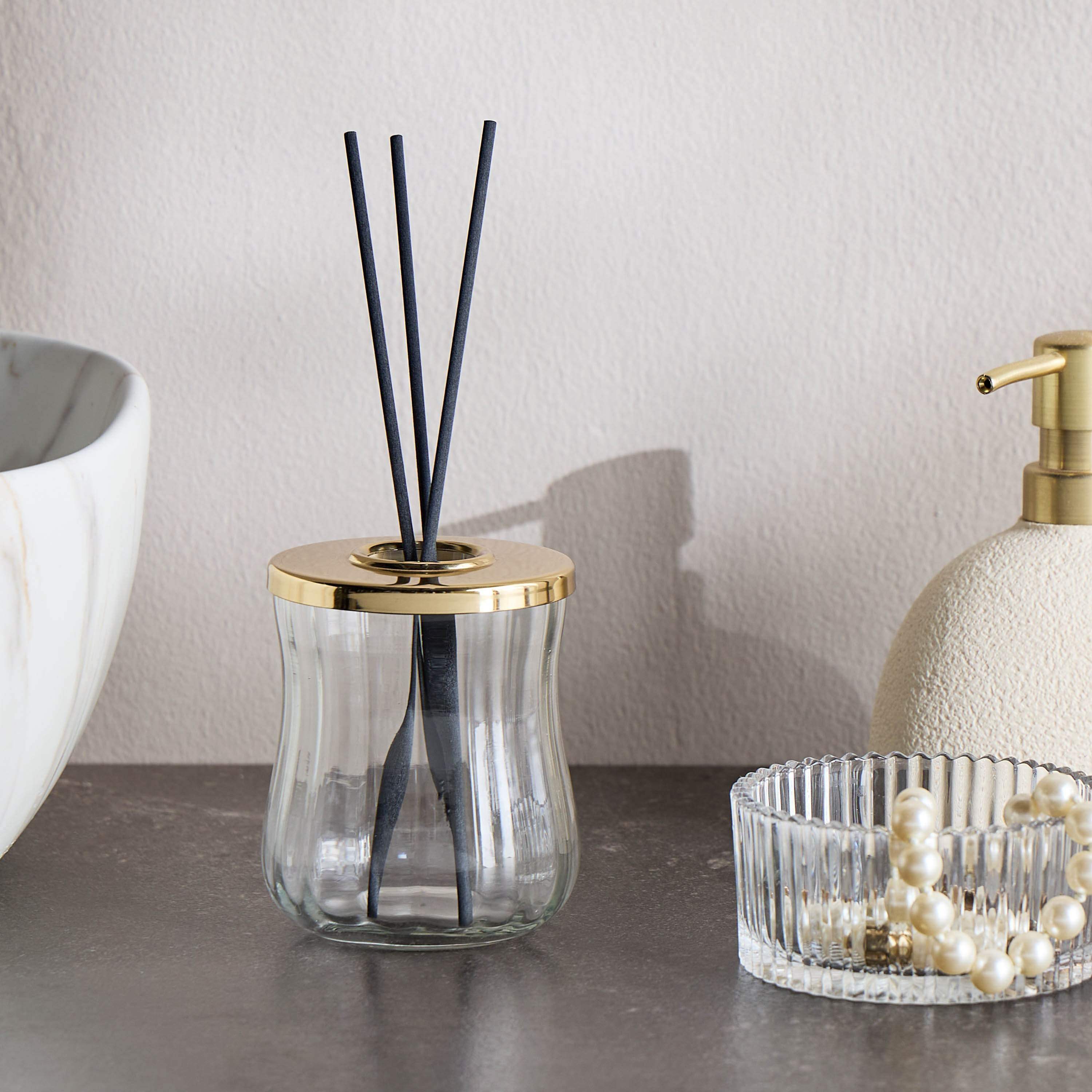 Terreno Diffuser Bottle-household-bathandlaundry-bathaccessories-soapdishesanddispensers-image-4