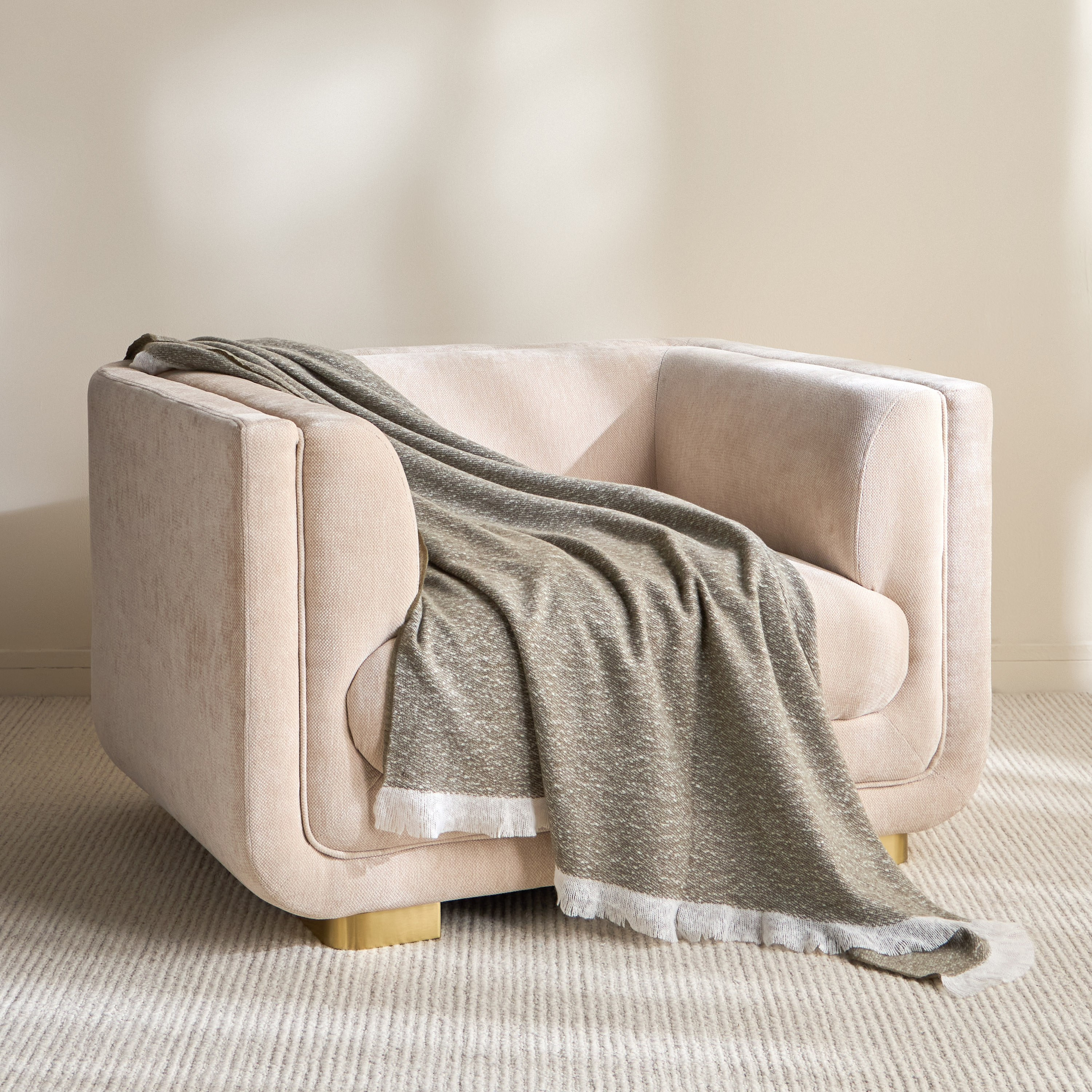 بطانية خفيفة - كاميل - 130x170 سم-household-cushionsandthrows-throwsandblankets-throws-image-1