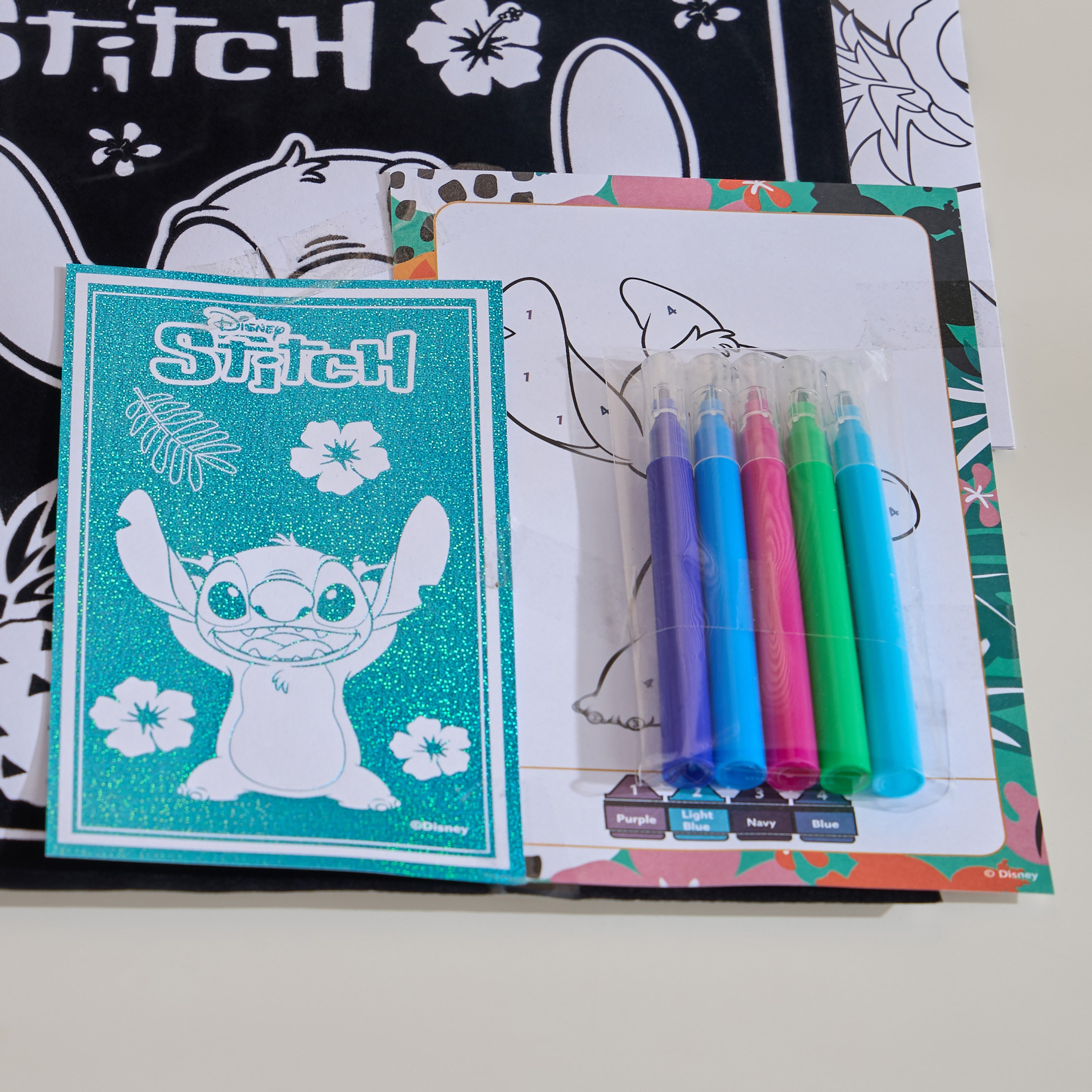 Stitch Super Poster Activity Set