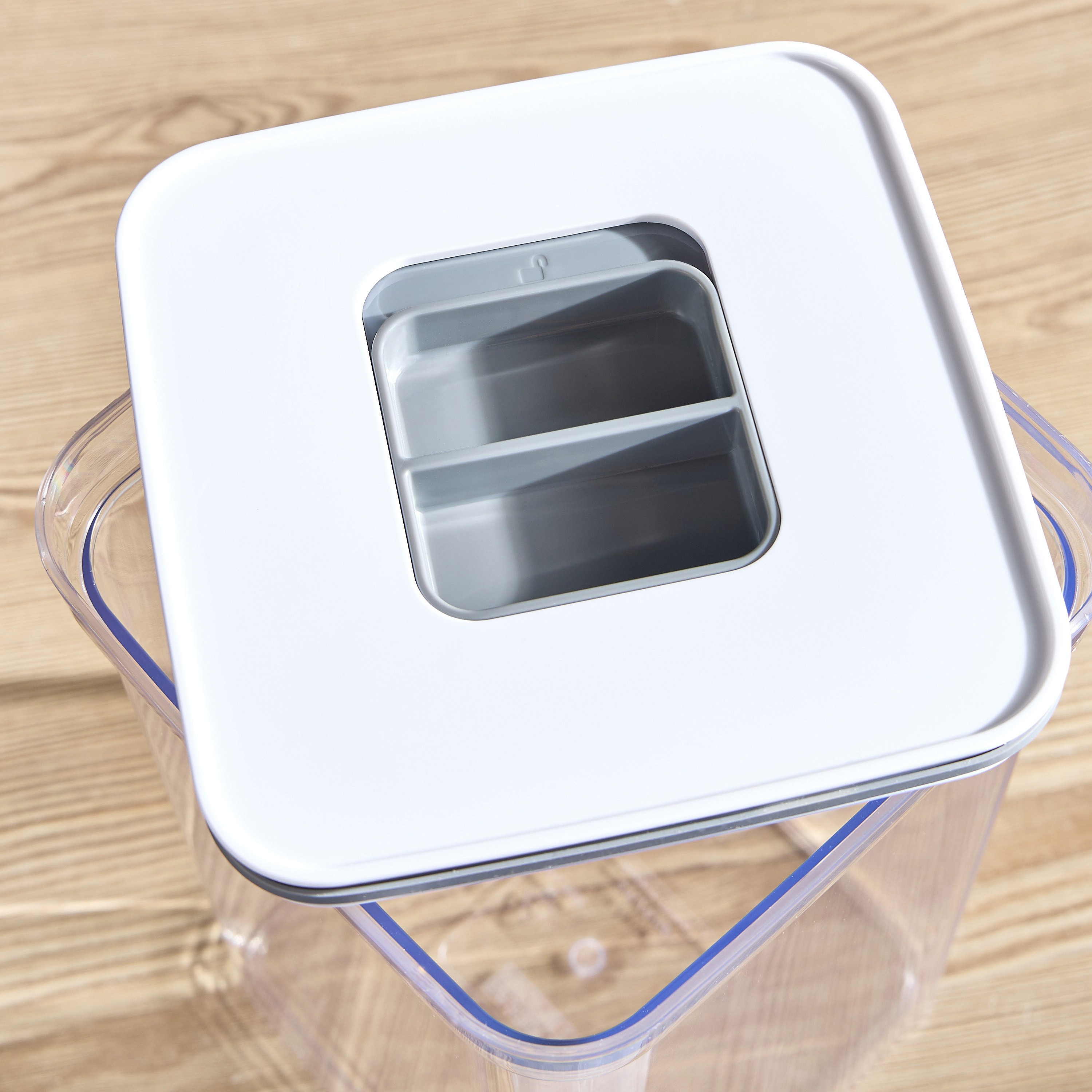 حاوية - بيكرز سيكريت - 3.9 لتر-household-kitchen-foodstorage-containers-image-3