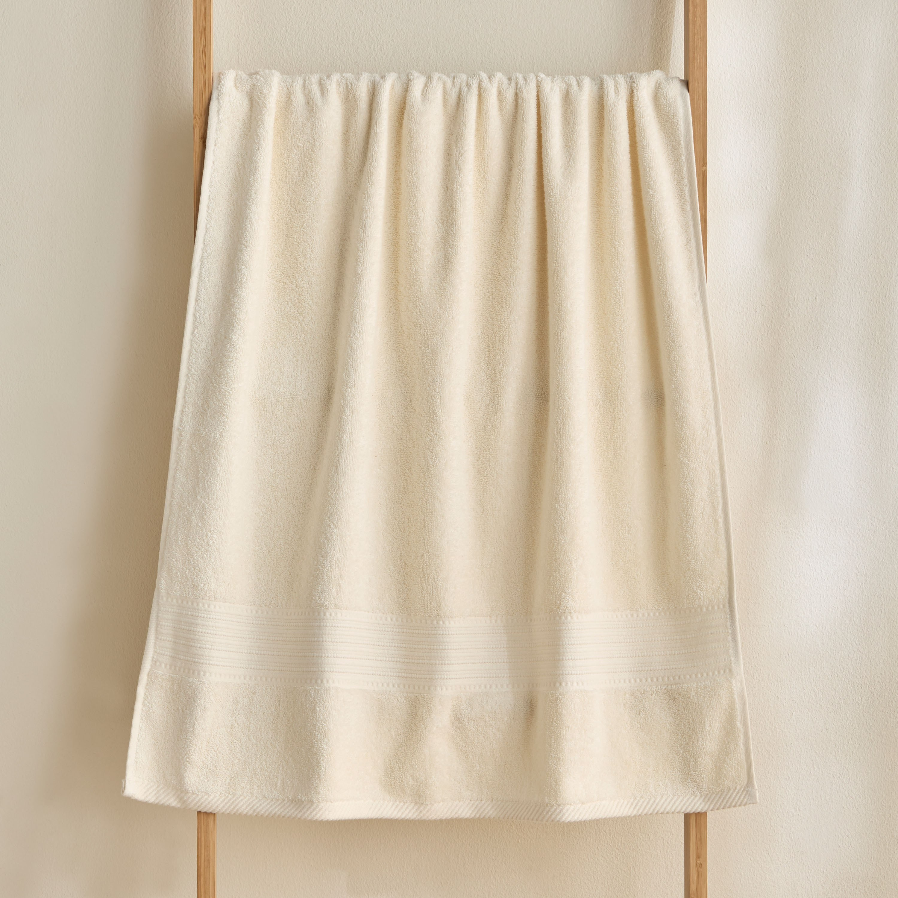 Serena 600 GSM Cotton Bath Towel - 70x140 cm-household-bathandlaundry-bathlinen-towels-image-2