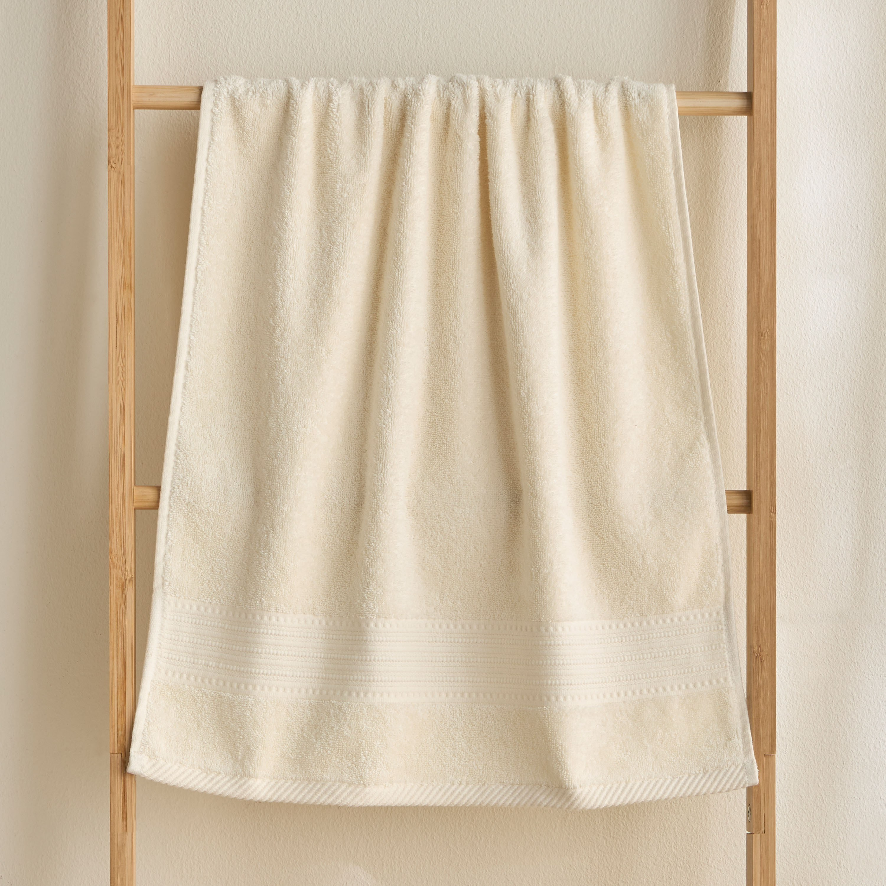 منشفة يد قطن بكثافة 600 جرام لكل متر مربع - سيرينا - 50x100 سم-household-bathandlaundry-bathlinen-towels-image-2